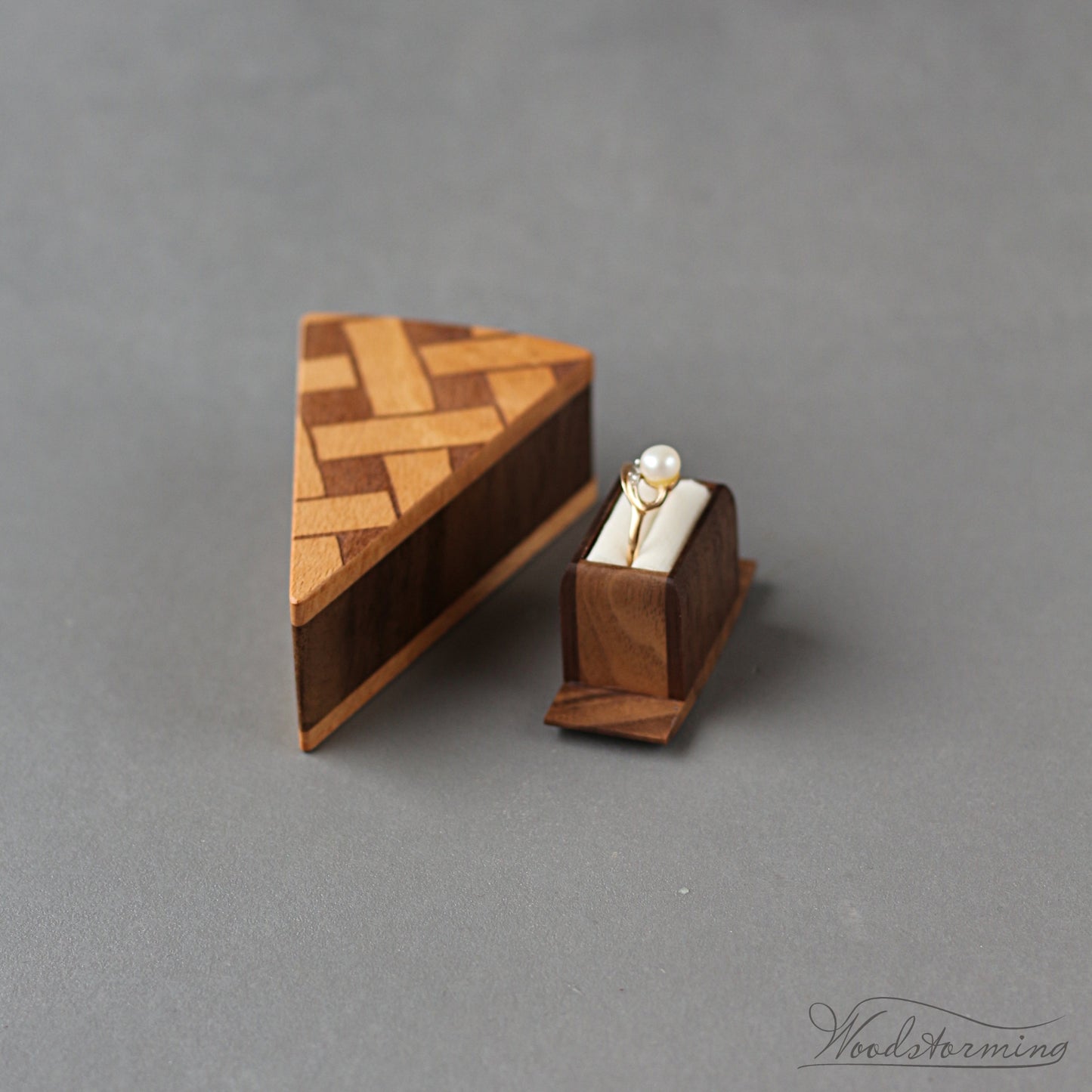 Pie shape ring box with secret drawer