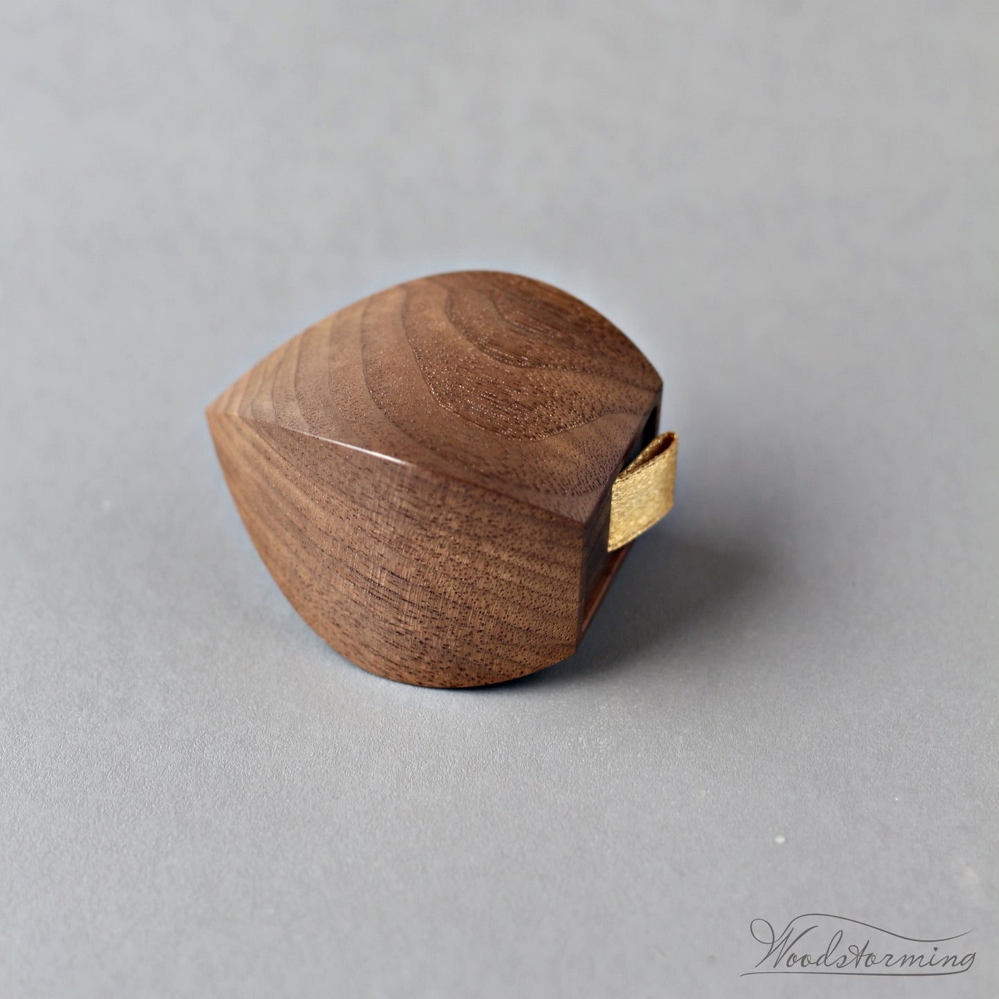 Unique engagement ring box - flower bud