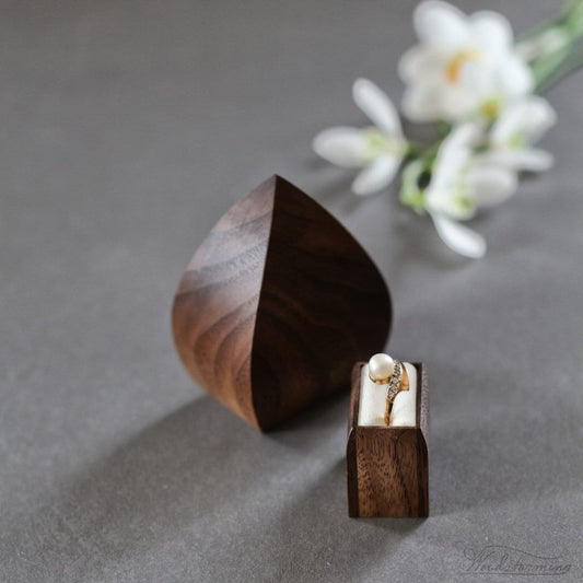 Unique engagement ring box - flower bud