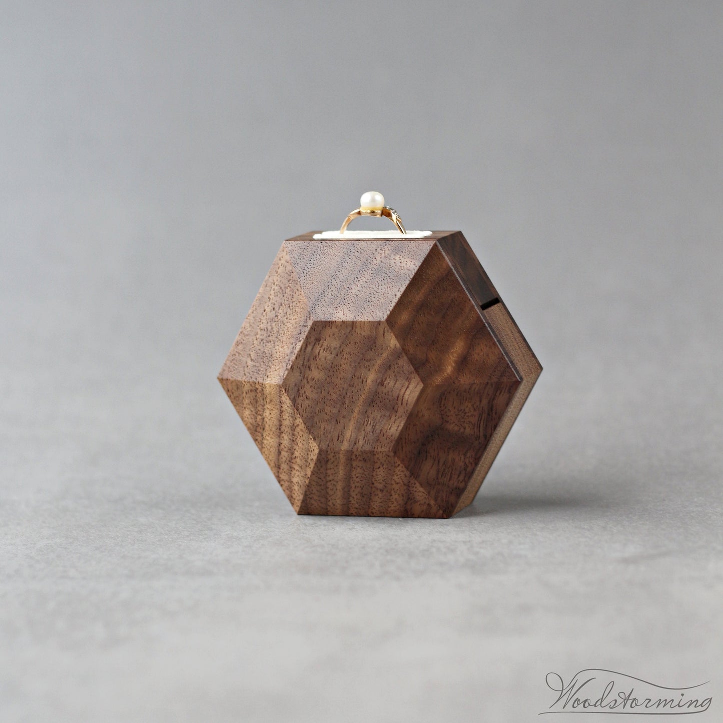 Hexagon proposal ring box, modern rotating minimalist ring display by Woodstorming