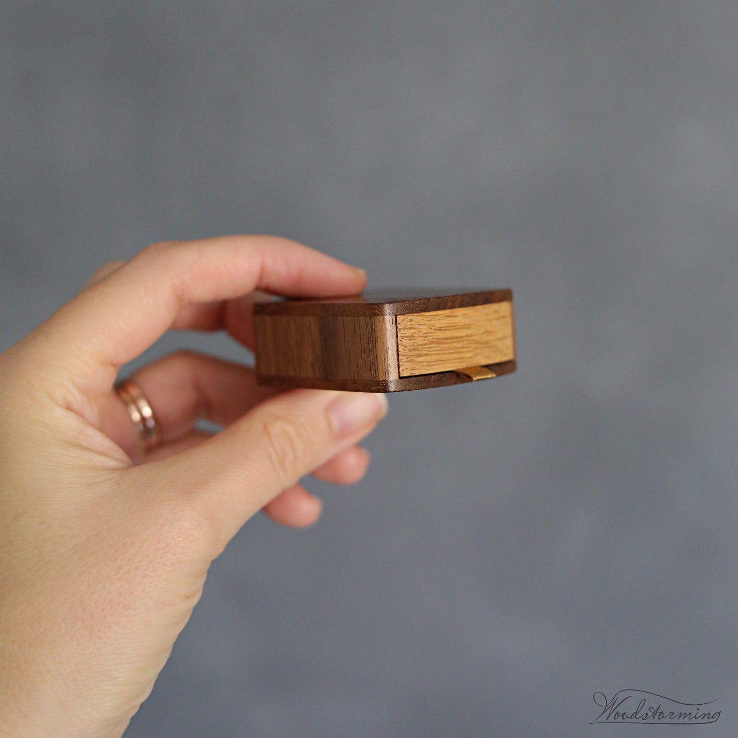 Tiny proposal ring box Woodstorming