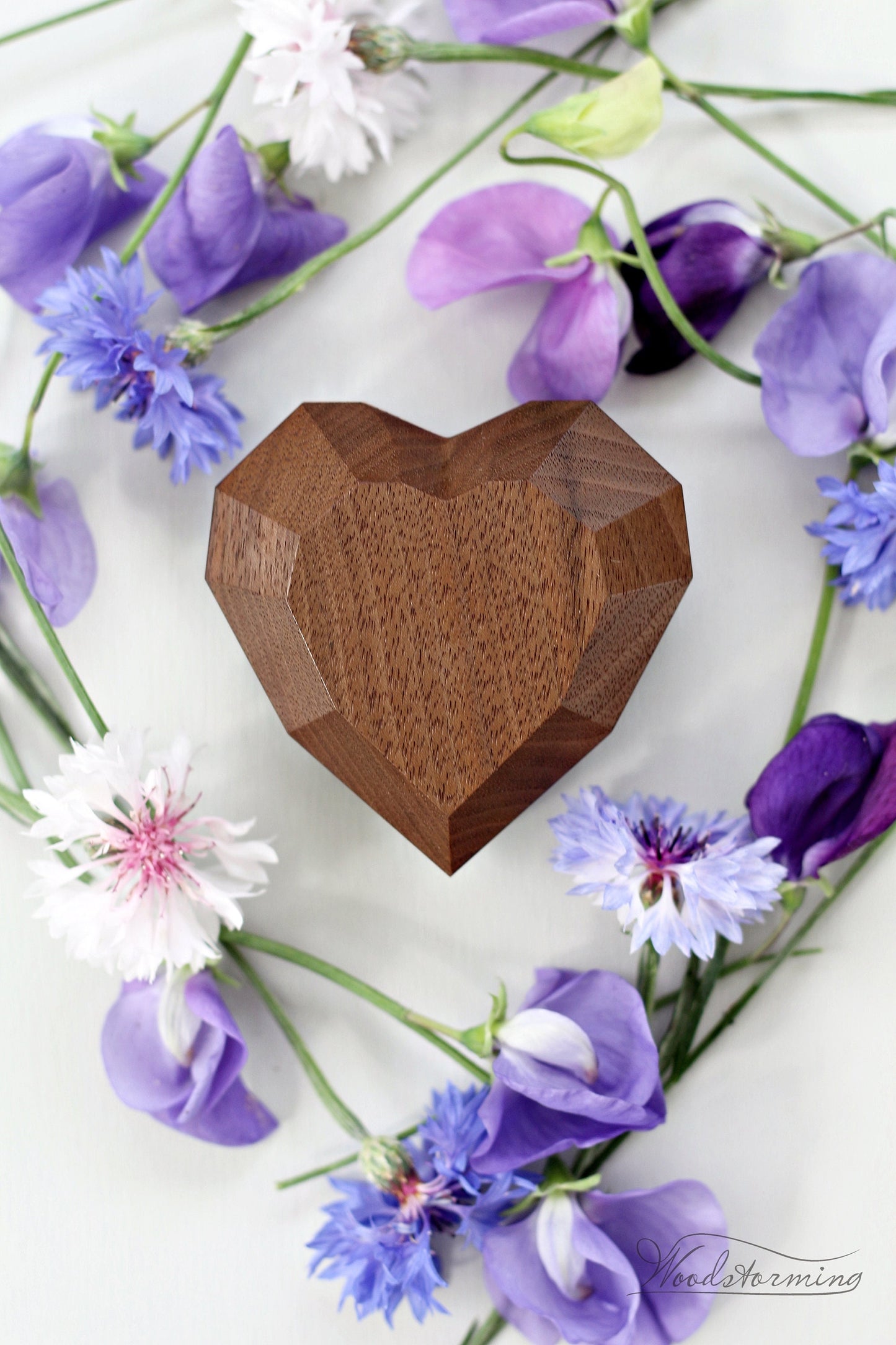 Heart shape proposal ring box, handmade ring display box by Woodstorming